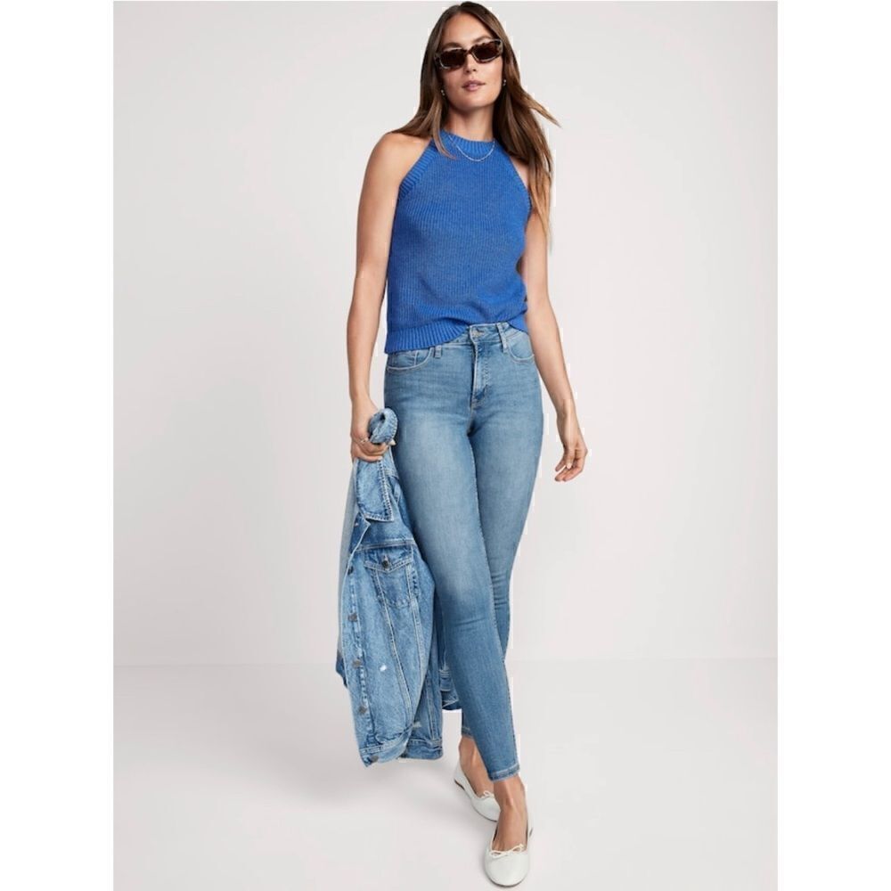 Old Navy Rockstar Super Skinny Jeans in Lydia